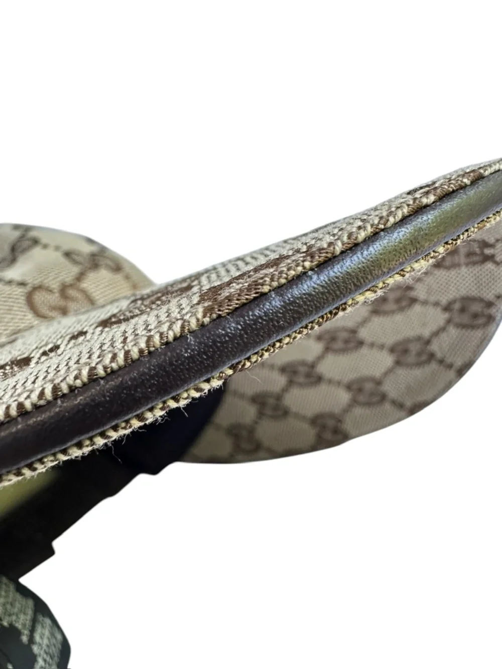 Gucci amazing signature